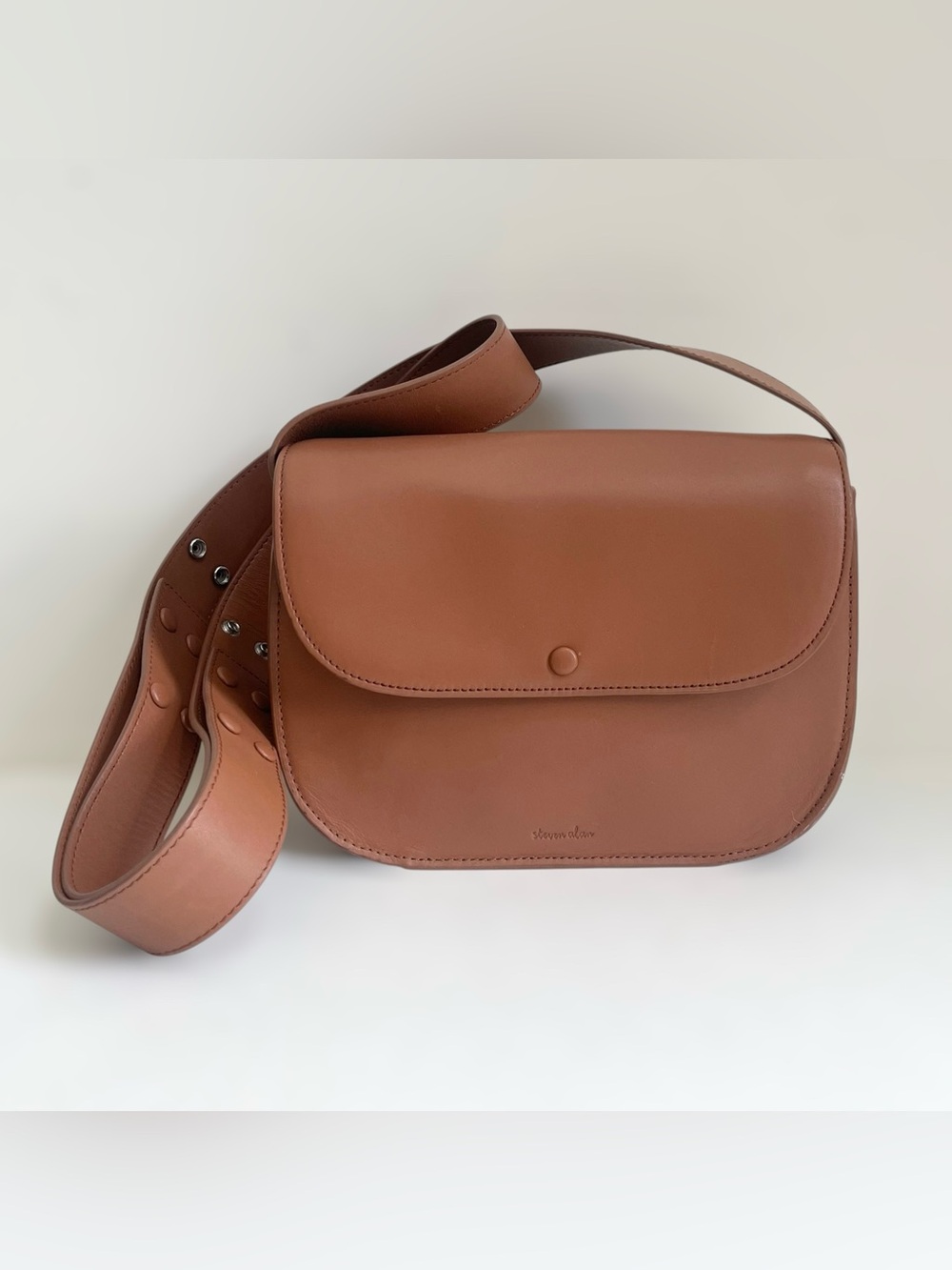 Steven Alan Landon Cowhide Leather Minimalist Beige Crossbody Saddle Bag Purse